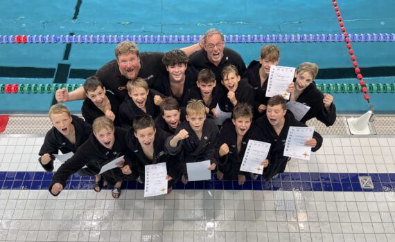 Auf dem Foto: Tolle Leistung im Ostdeutschen Pokal: Erst im Finale wurden die U14-Wasserballer der Potsdam Orcas gestoppt und wurden Zweiter. (Foto: privat)