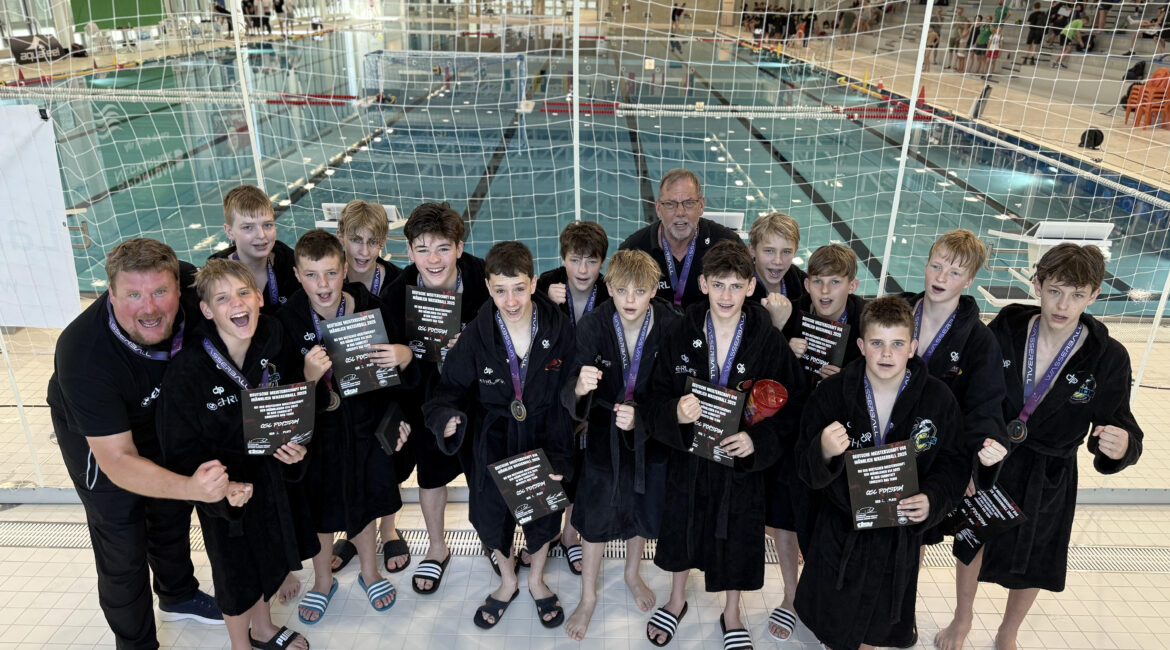 Auf dem Foto: Große Freude nach dem Gewinn der Silbermedaille bei den deutschen U14-Meisterschaften. (Foto: Privat)