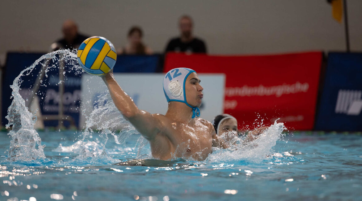 Foto: Marian Kob mit viel Spielfreude gegen Erfurt: Acht Treffer erzielte der U18-Nationalspieler für Potsdams „Zweite“. (Foto: Sandra Seifert)