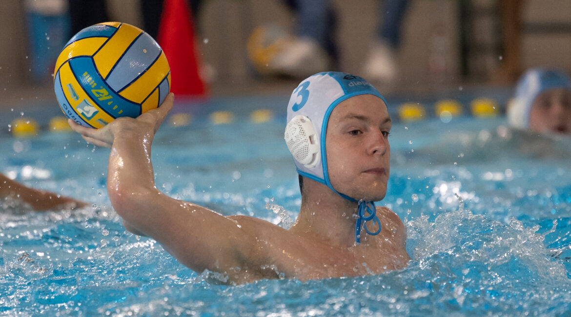 Aus dem Bild: „Spieler des Tages“ Finn Taubert mit offensiver Glanzleistung: Sechs Treffer erzielte der Nationalspieler gegen den DSV98. (Foto Sandra Seifert)