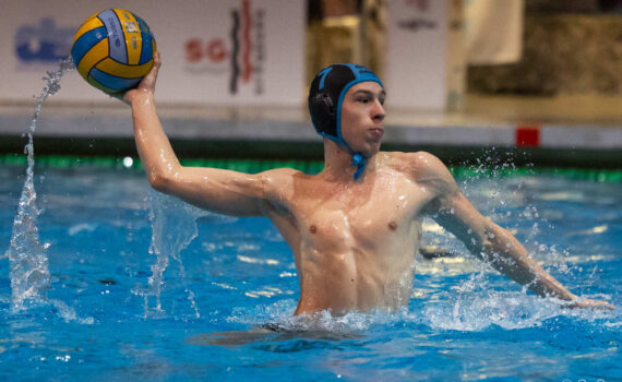 Der erst 17-jährige Fabian Liedtke hat bereits 31 Partien in der 2. Männermannschaft gespielt: Das 13:12 war sein 50. Treffer. (Foto: Sandra Seifert)